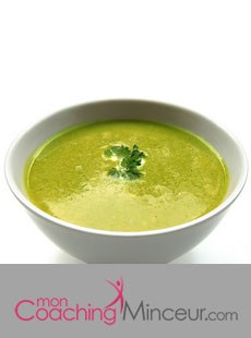 delicieuse-soupe-de-fanes-de-carottes